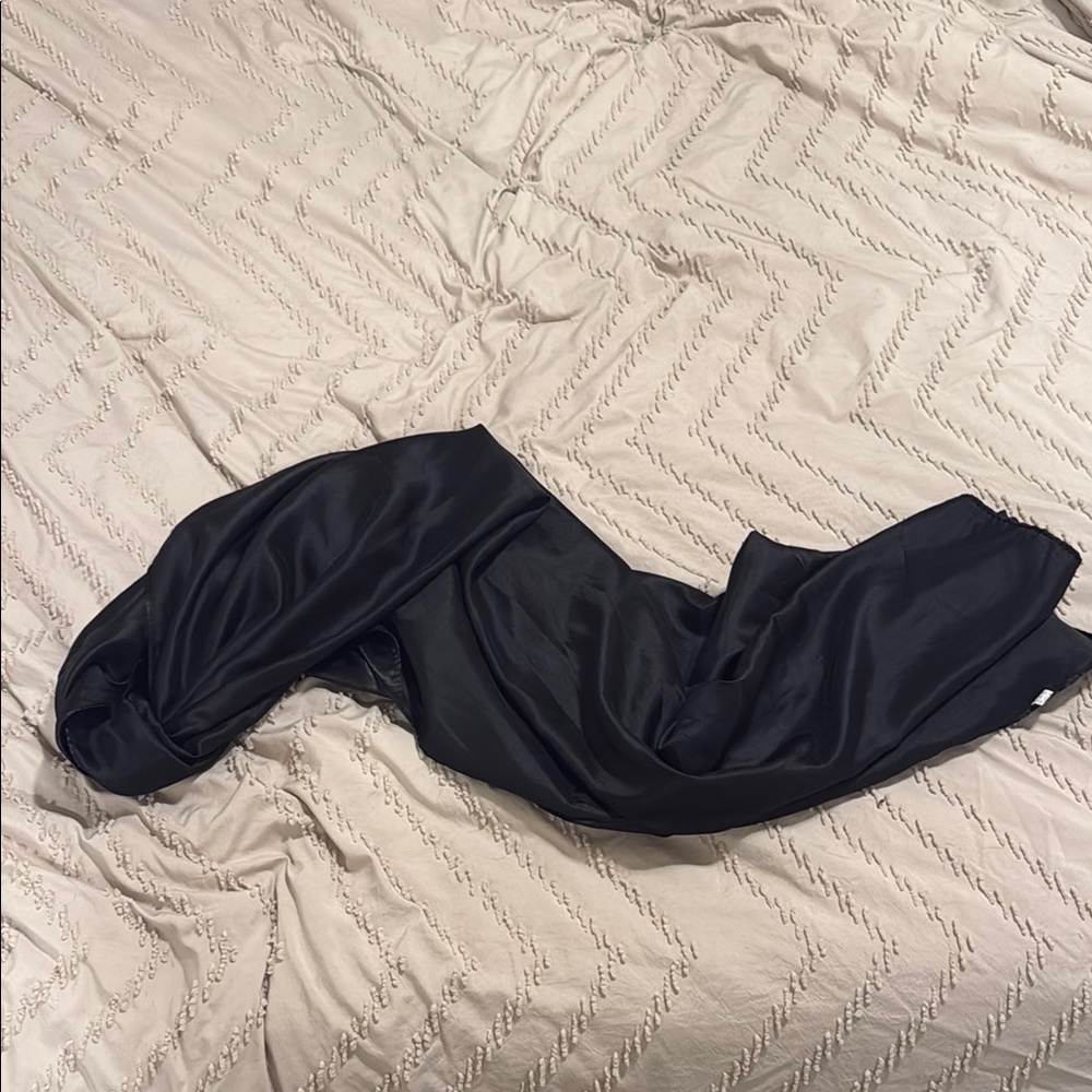 Elegant Black Scarf